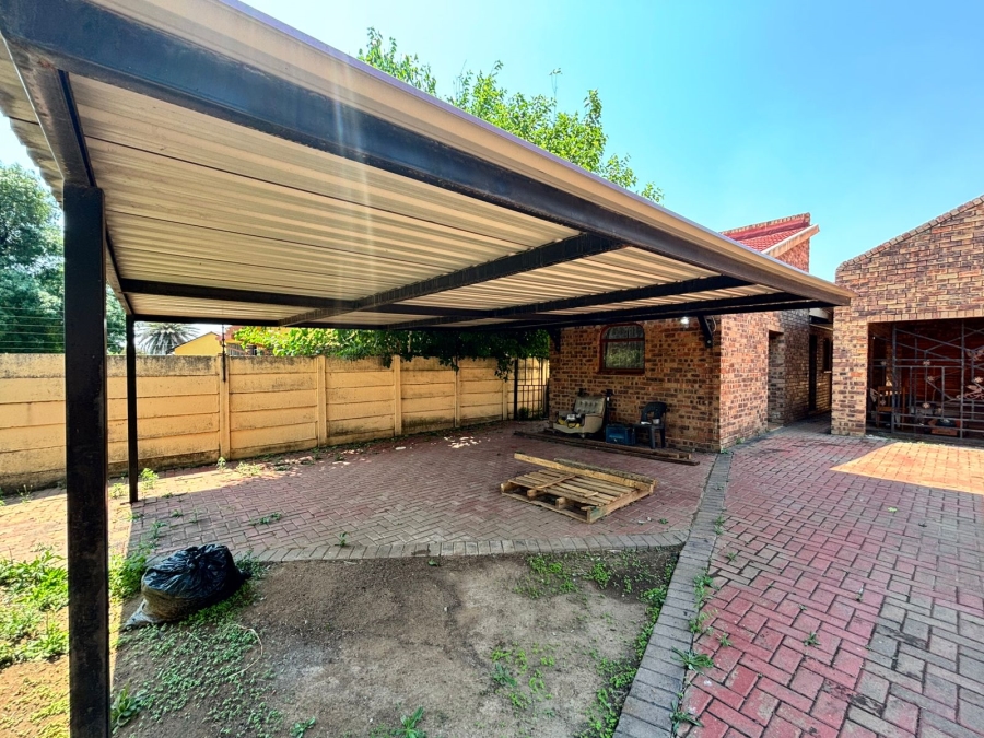 4 Bedroom Property for Sale in Parys Free State